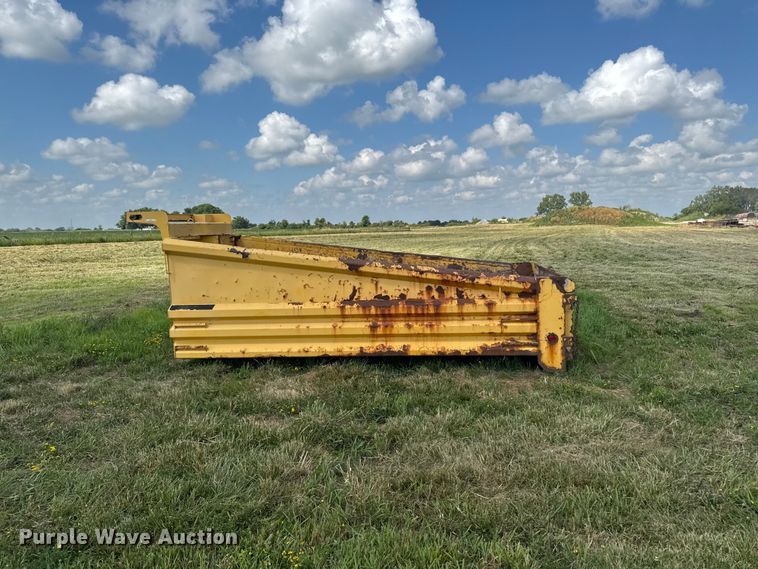 image for item FB5797 Henderson 16x60/36×MKE dump bed