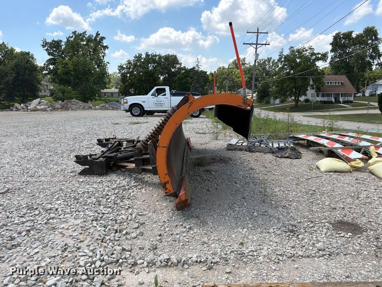image for item FB5802 Henderson 11X36x1S snow plow