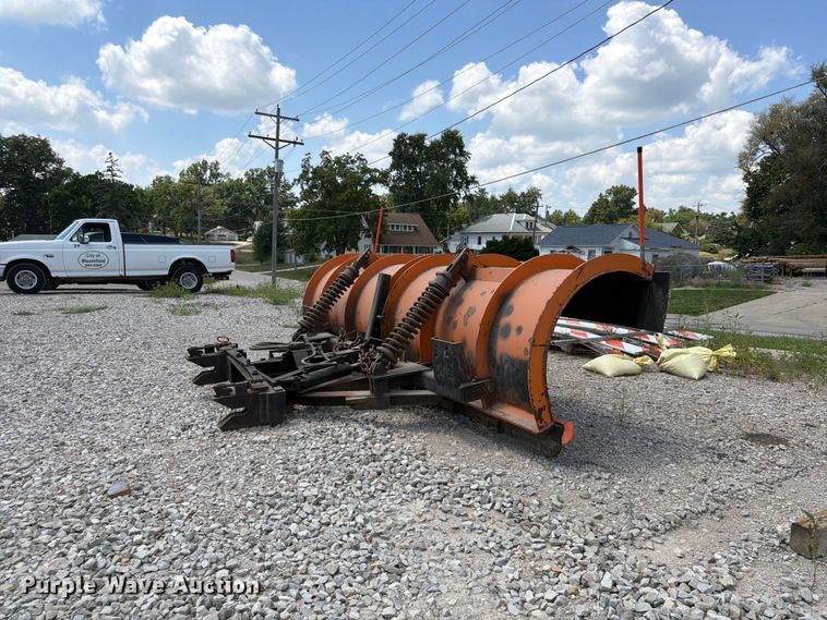 image for item FB5802 Henderson 11X36x1S snow plow