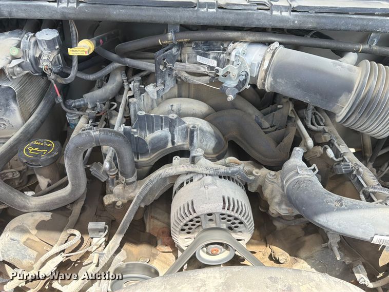 image for item FB5803 2004 Ford F350 Super Duty pickup truck