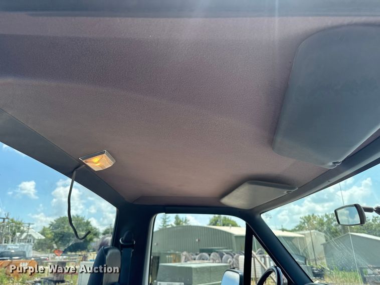 image for item FB5805 1993 Ford F150 pickup truck