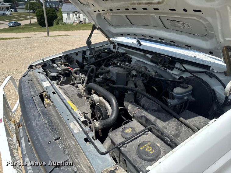 image for item FB5805 1993 Ford F150 pickup truck