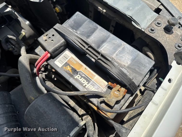 image for item FB5805 1993 Ford F150 pickup truck