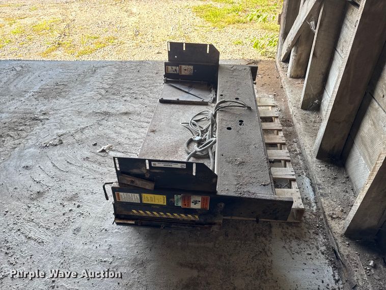image for item FB5822 Eagle Lift 38Y 