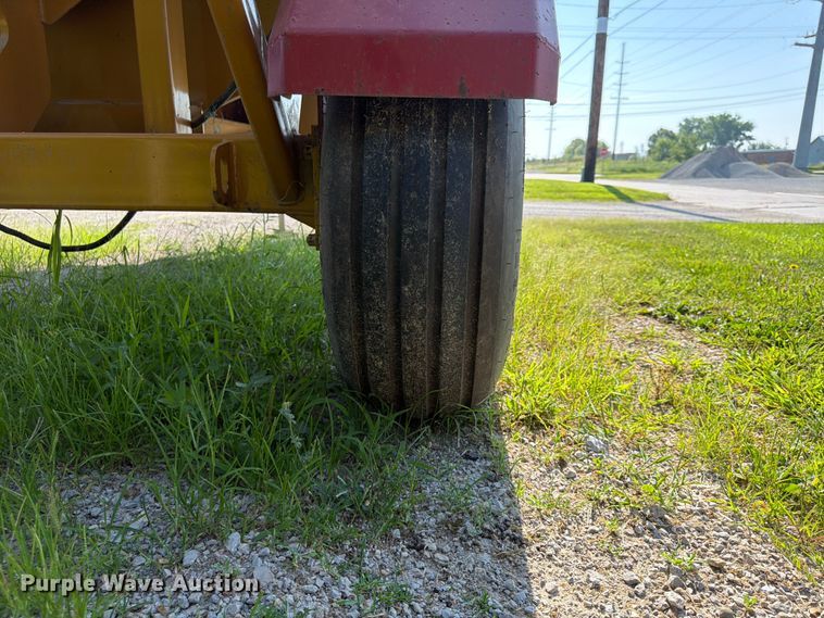 image for item FB5823 DuraTech HayBuster 2650 bale processor