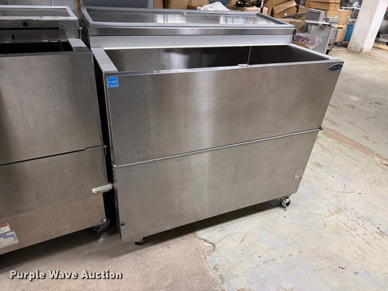 image for item FB5855 (12) milk coolers