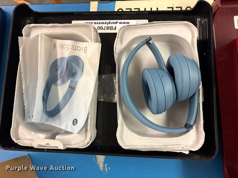 image for item FB8790 Beats Solo 40 headphones