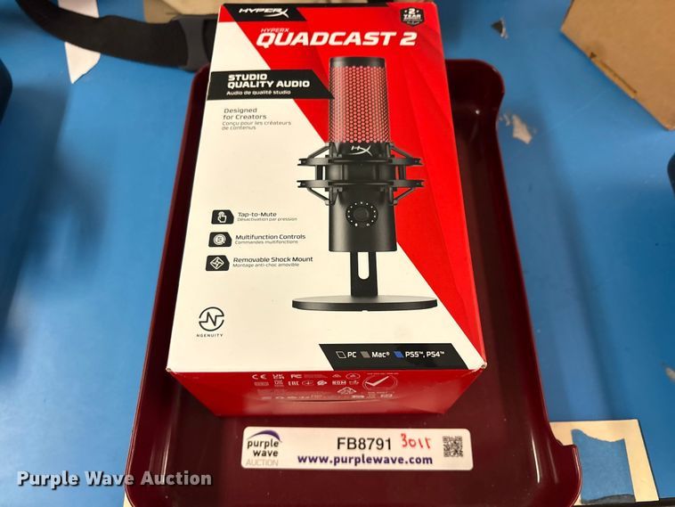 image for item FB8791 Hyper Quad Cast 2 microphone