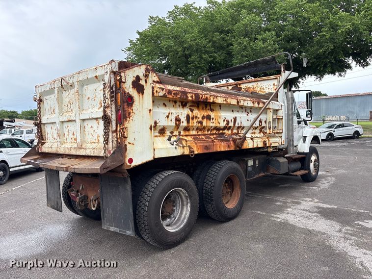 image for item FB8867 2012 International 7400 dump truck