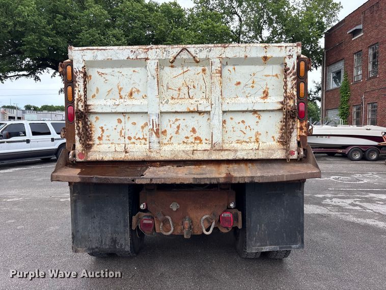image for item FB8867 2012 International 7400 dump truck