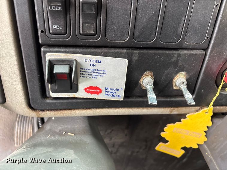 image for item FB8867 2012 International 7400 dump truck