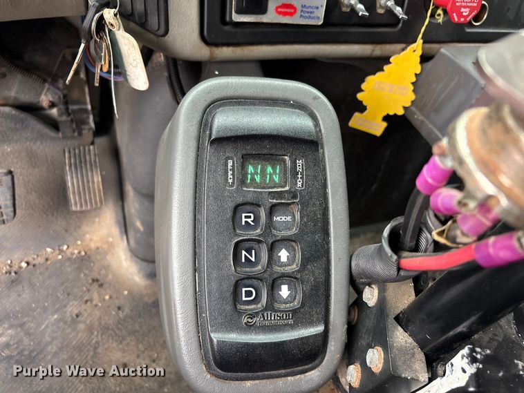 image for item FB8867 2012 International 7400 dump truck