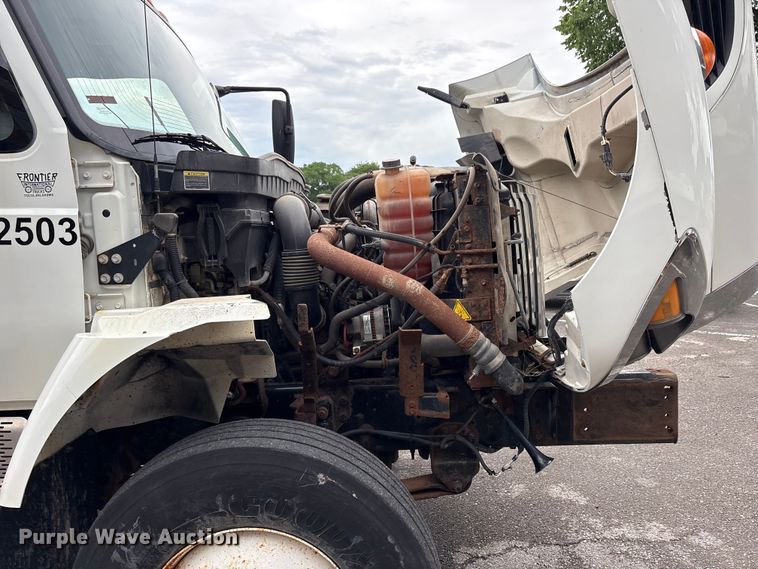 image for item FB8867 2012 International 7400 dump truck