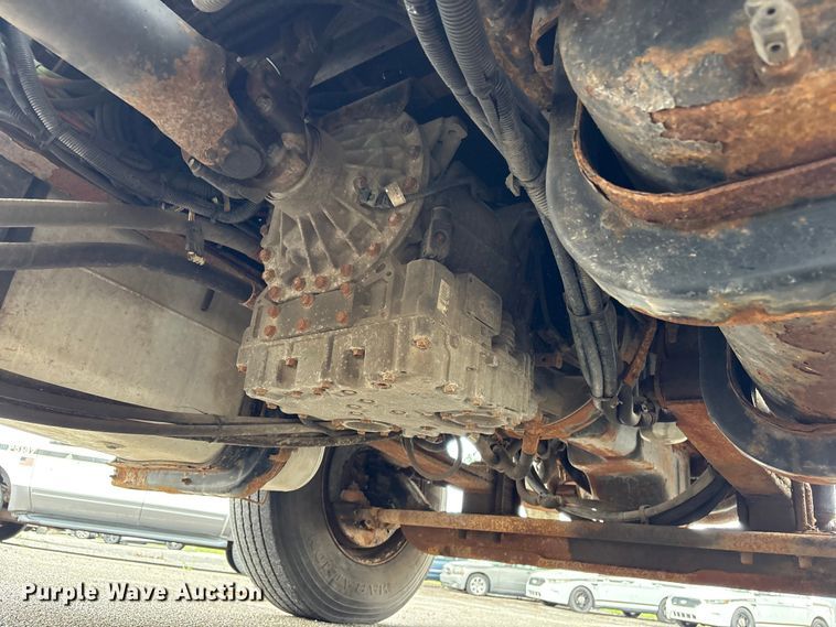 image for item FB8867 2012 International 7400 dump truck