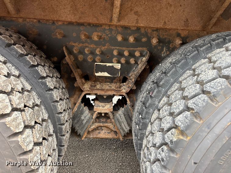 image for item FB8867 2012 International 7400 dump truck