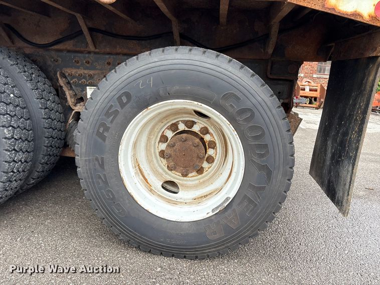 image for item FB8867 2012 International 7400 dump truck