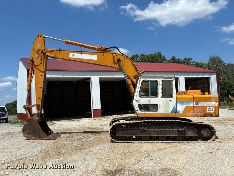 image for item FC1887 1995 Hyundai Robex 200LC excavator