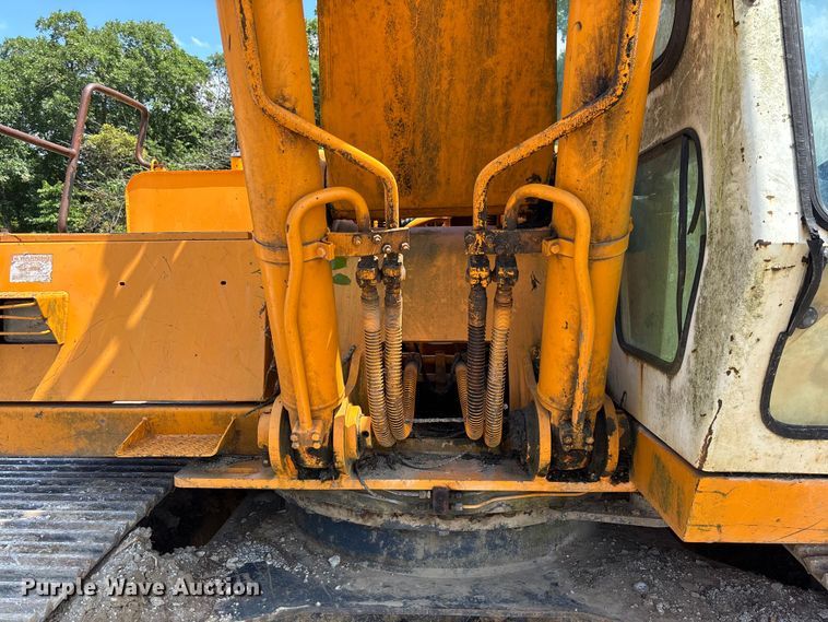 image for item FC1887 1995 Hyundai Robex 200LC excavator