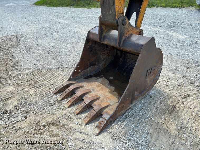 image for item FC1887 1995 Hyundai Robex 200LC excavator