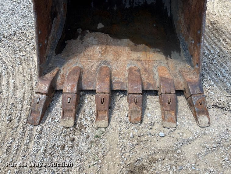 image for item FC1887 1995 Hyundai Robex 200LC excavator