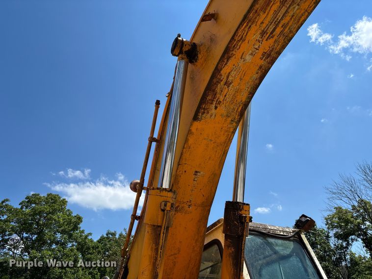 image for item FC1887 1995 Hyundai Robex 200LC excavator
