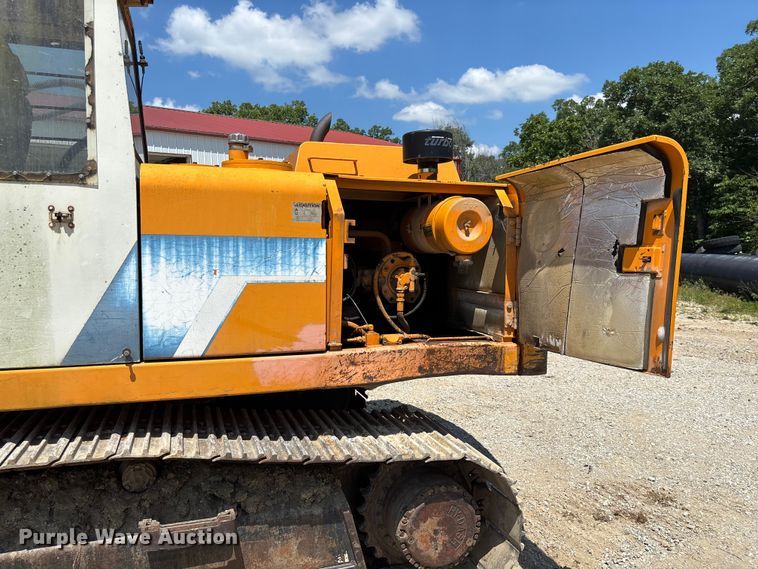 image for item FC1887 1995 Hyundai Robex 200LC excavator