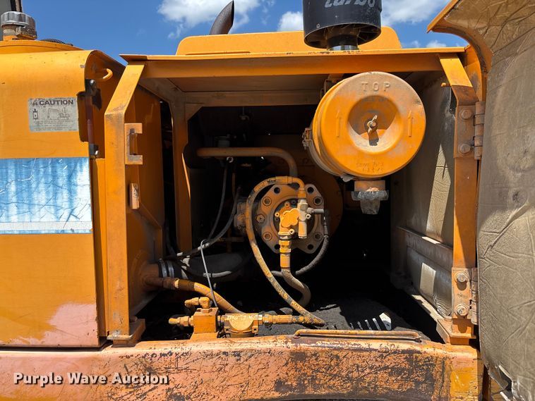 image for item FC1887 1995 Hyundai Robex 200LC excavator