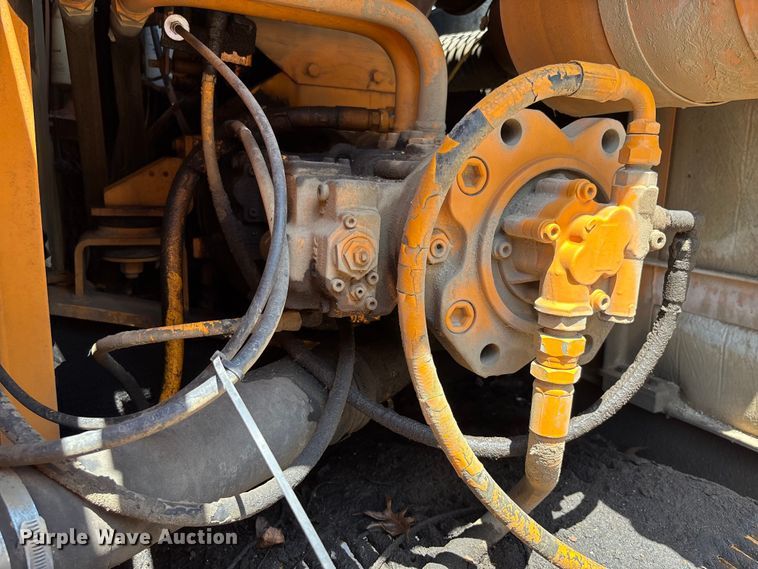 image for item FC1887 1995 Hyundai Robex 200LC excavator