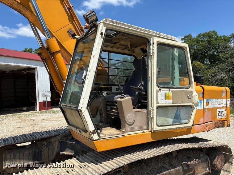 image for item FC1887 1995 Hyundai Robex 200LC excavator