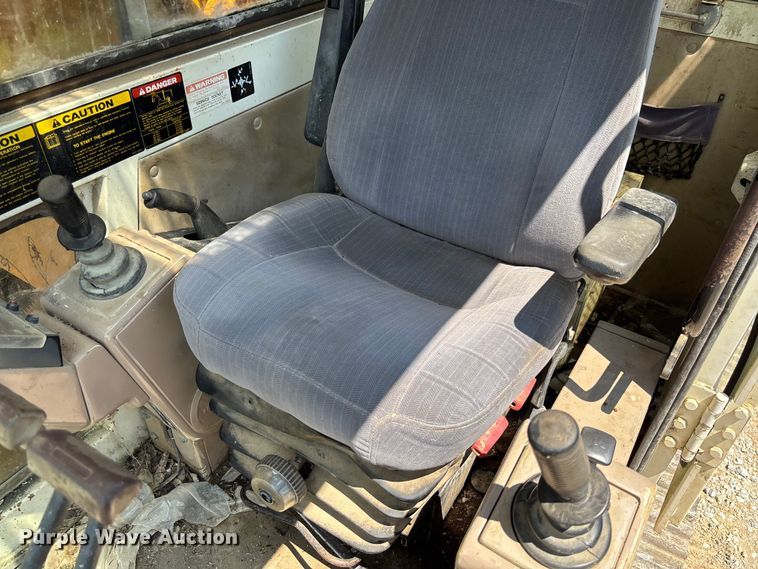 image for item FC1887 1995 Hyundai Robex 200LC excavator