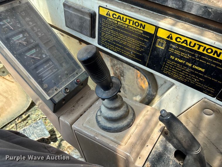image for item FC1887 1995 Hyundai Robex 200LC excavator