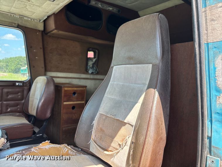 image for item FC1888 1989 White GMC WIA semi truck