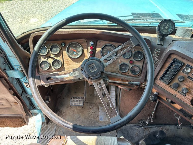 image for item FC1888 1989 White GMC WIA semi truck