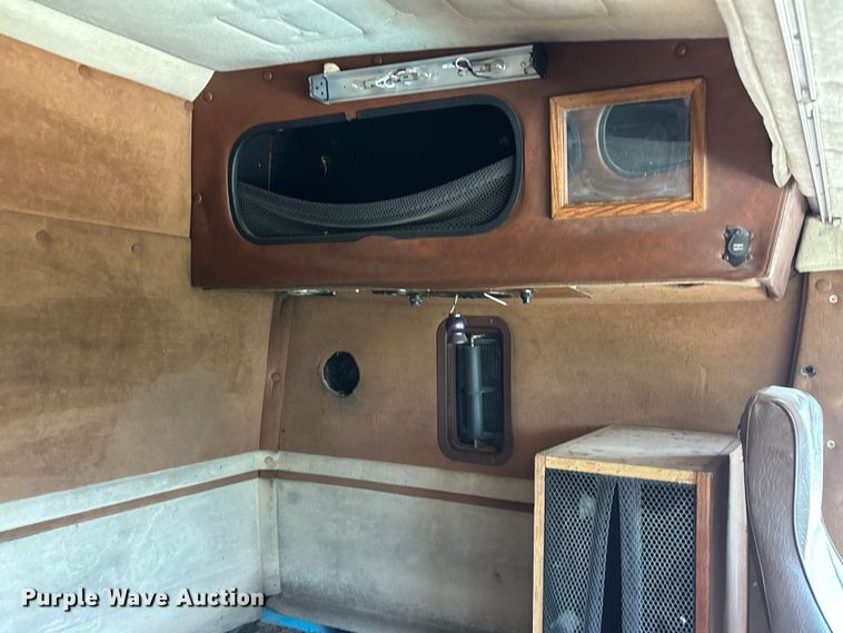 image for item FC1888 1989 White GMC WIA semi truck