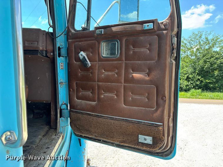 image for item FC1888 1989 White GMC WIA semi truck