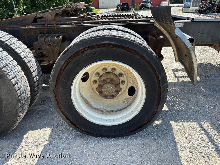 image for item FC1888 1989 White GMC WIA semi truck