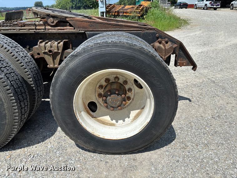 image for item FC1888 1989 White GMC WIA semi truck