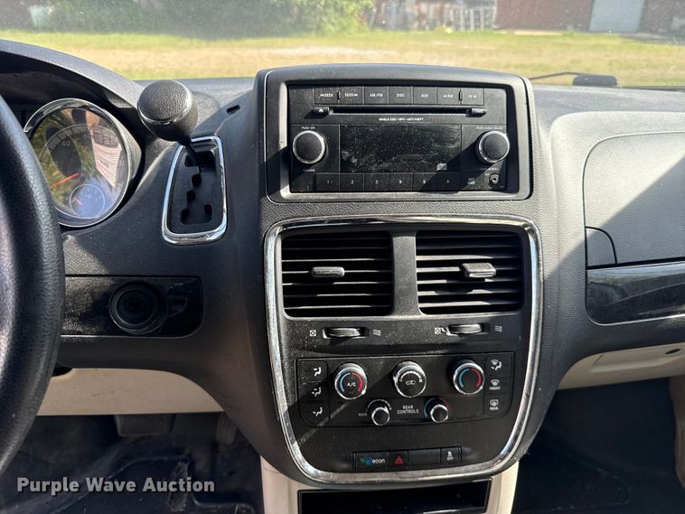 image for item FC4025 2016 Dodge Grand Caravan handicap accessible van