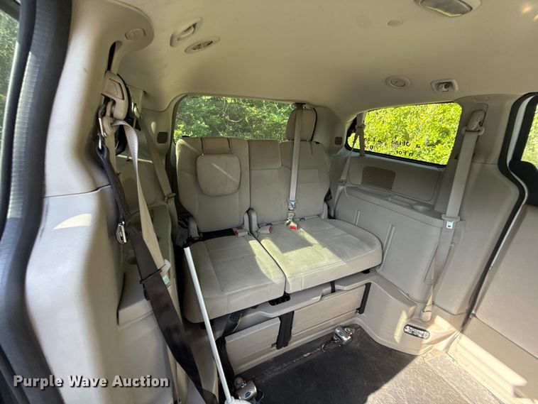 image for item FC4025 2016 Dodge Grand Caravan handicap accessible van