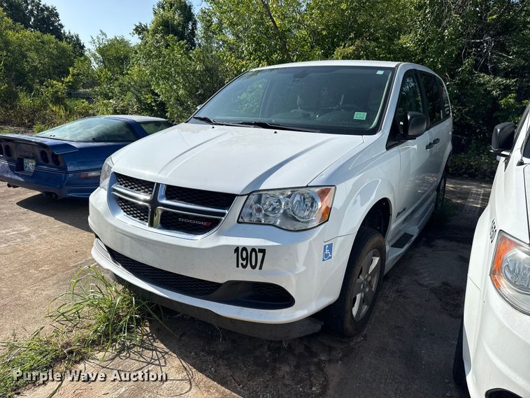 2019 Dodge Grand Caravan handicap accessible van