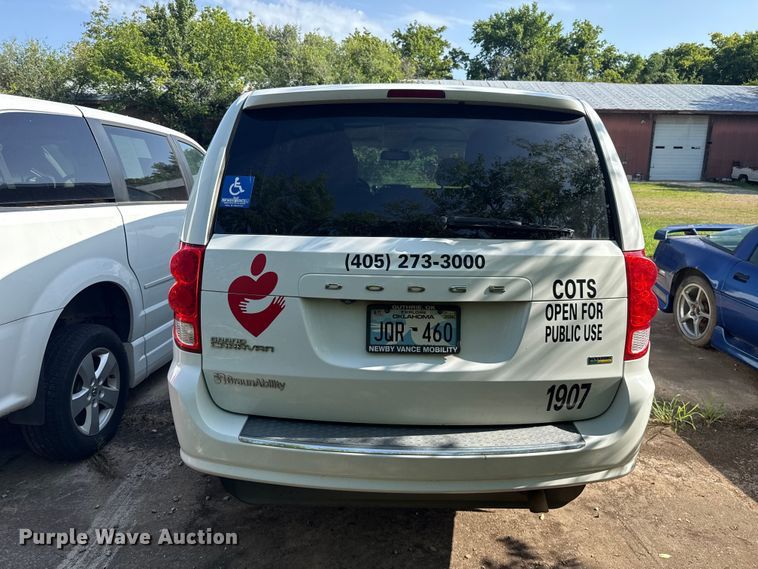 image for item FC4026 2019 Dodge Grand Caravan handicap accessible van