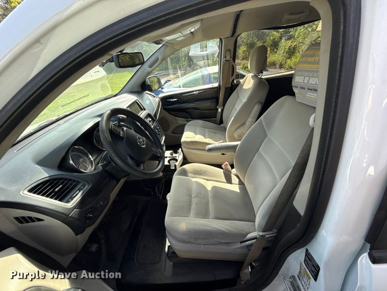 image for item FC4026 2019 Dodge Grand Caravan handicap accessible van