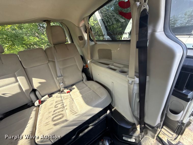 image for item FC4026 2019 Dodge Grand Caravan handicap accessible van