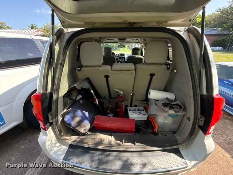 image for item FC4026 2019 Dodge Grand Caravan handicap accessible van