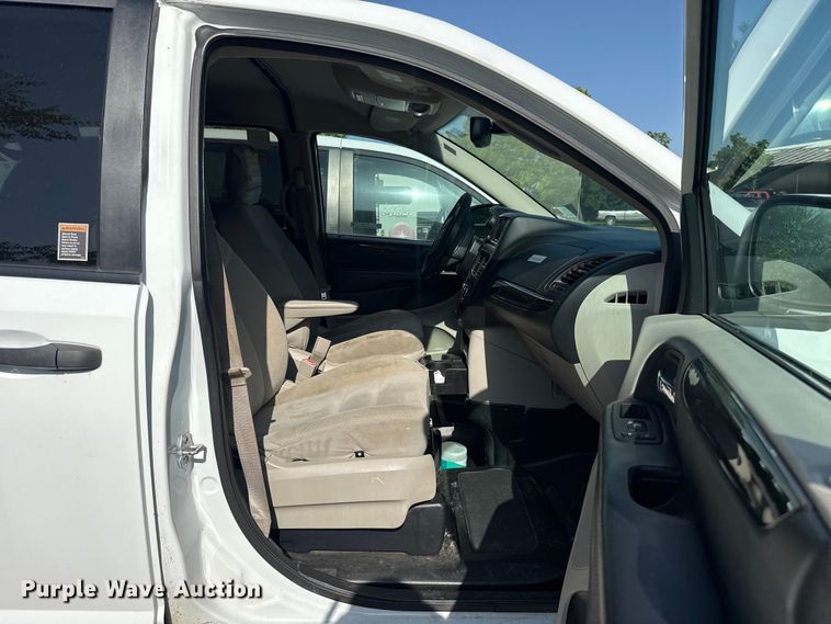 image for item FC4026 2019 Dodge Grand Caravan handicap accessible van