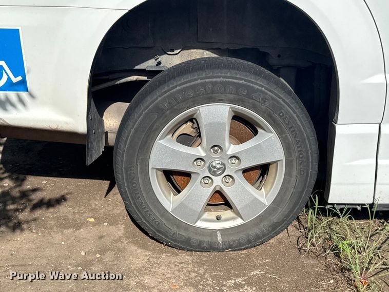 image for item FC4026 2019 Dodge Grand Caravan handicap accessible van