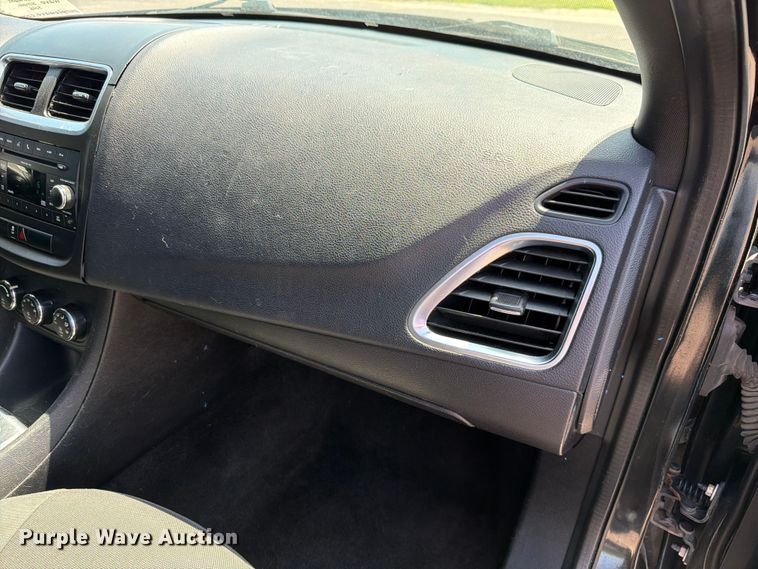 image for item FH6175 2011 Dodge Avenger 