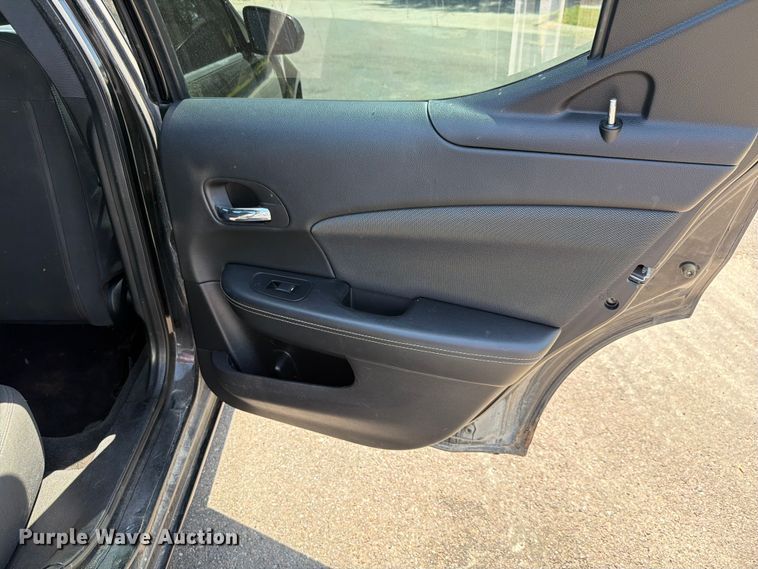 image for item FH6175 2011 Dodge Avenger 