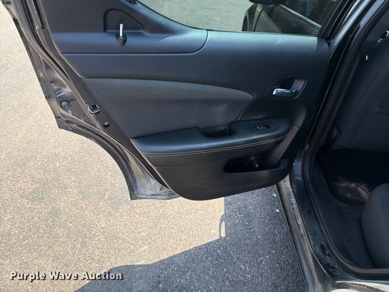 image for item FH6175 2011 Dodge Avenger 