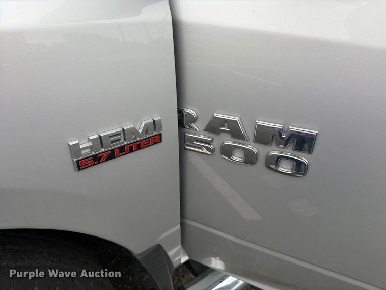 image for item FH6249 2016 RAM 1500 Big Horn Crew Cab pickup truck